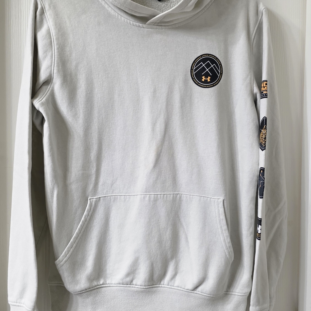 Under Armour Men's Gray Hoodie